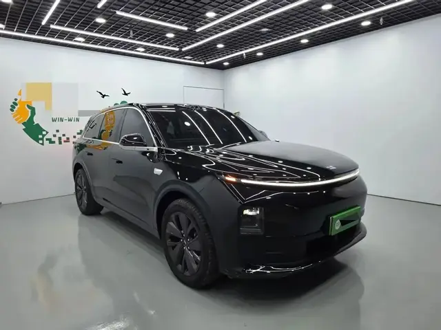 LI AUTO LI L6 2025