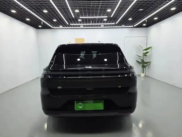 LI AUTO LI L6 2025