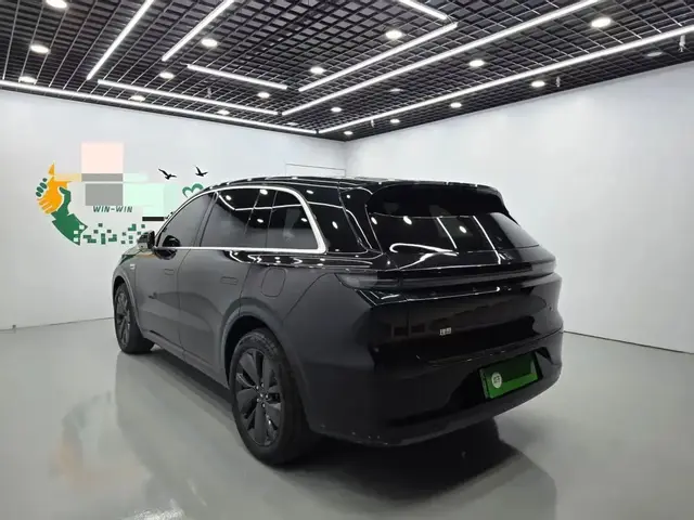 LI AUTO LI L6 2025