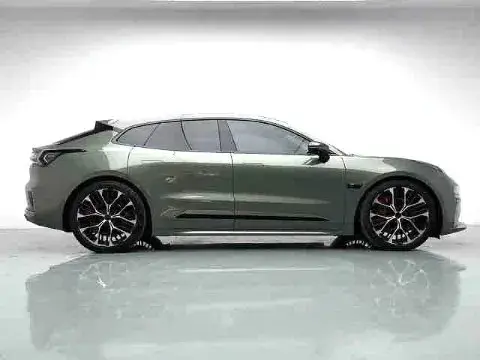 ZEEKR 001 ULTRA 2025