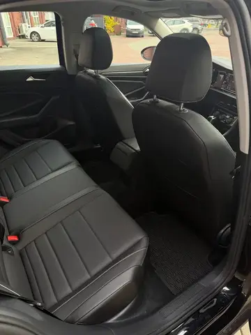 VOLKSWAGEN JETTA VII 2022