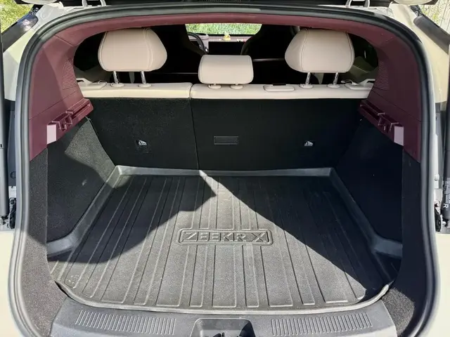 ZEEKR X 5-SEAT REAR-WHEEL 2025