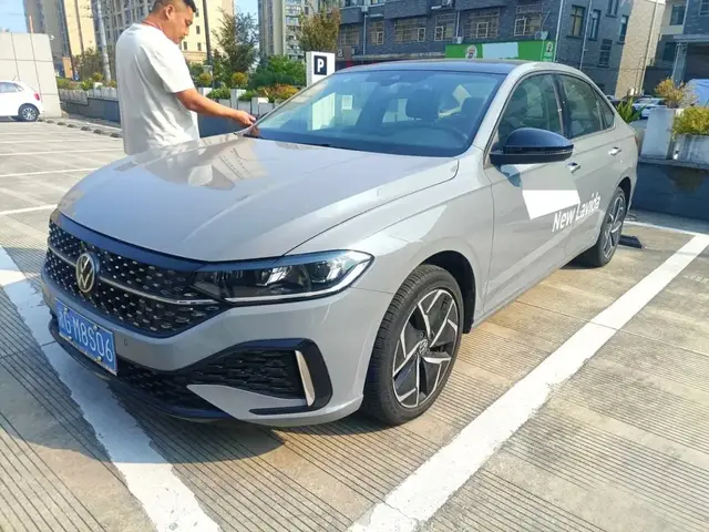 VOLKSWAGEN LAVIDA 2023 LAVIDA 1 2023