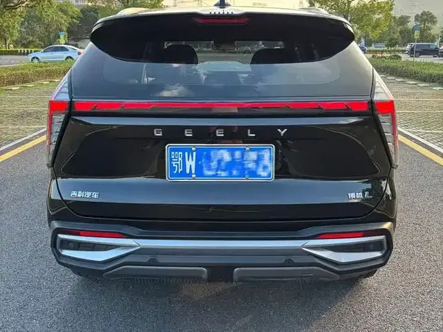 GEELY BOYUE L PREMIUM 2023