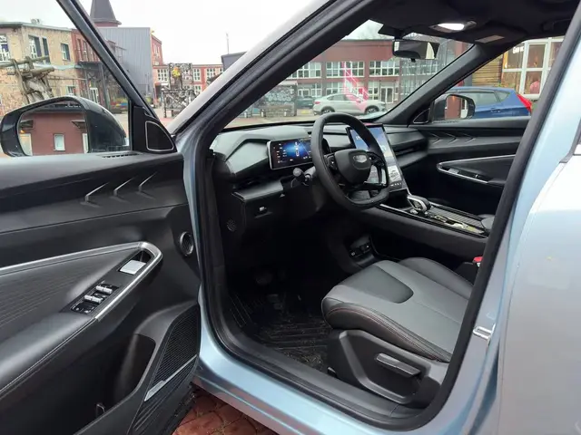 GEELY BOYUE COOL 2023