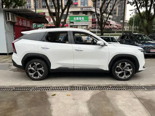GEELY BOYUE L PREMIUM 2023