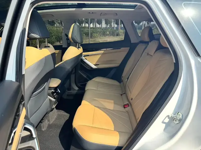 GEELY BOYUE L PREMIUM 2023