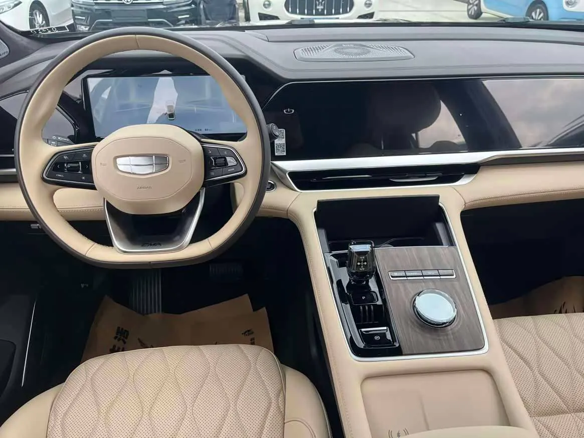 GEELY XINGYUE L 2025
