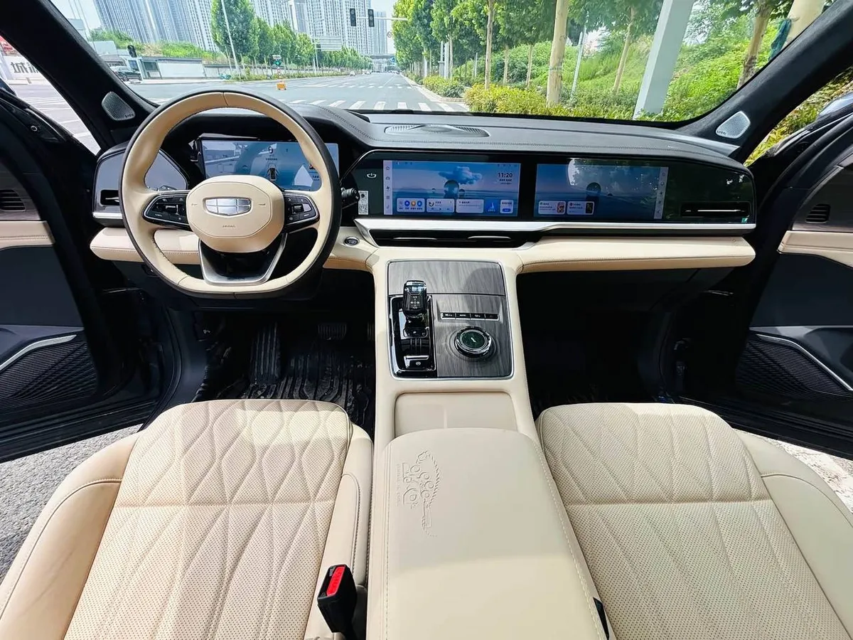 GEELY XINGYUE L 2025