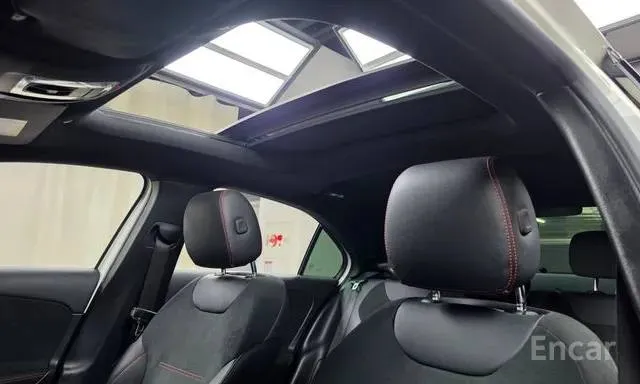 MERCEDES-BENZ A250 4MATIC SEDAN 2022