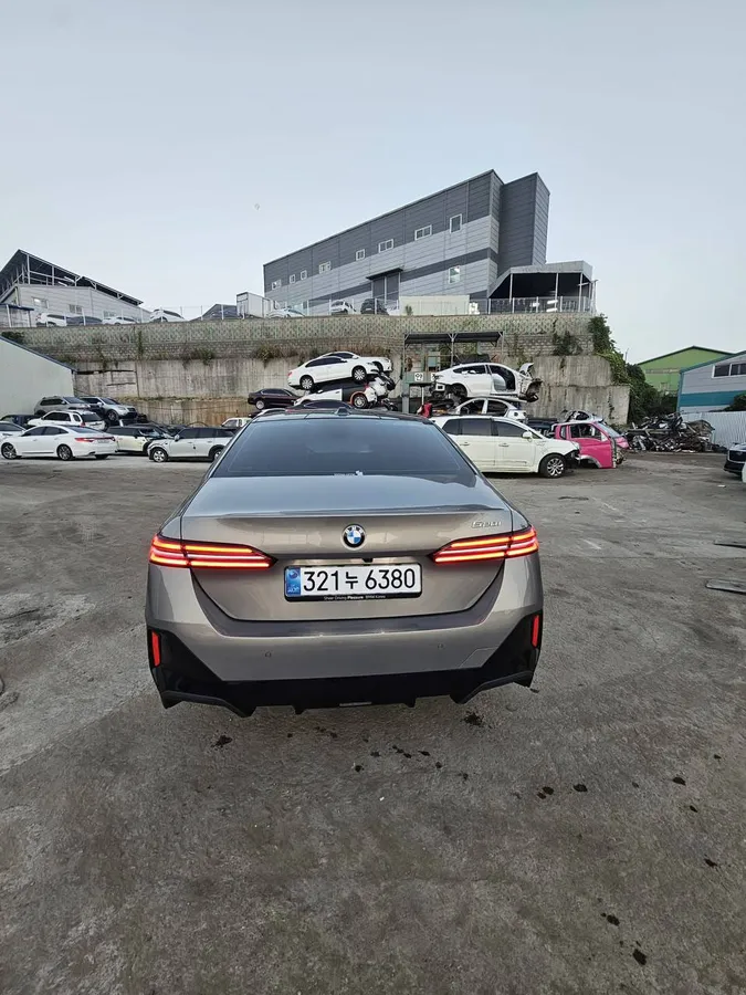 BMW 520I MSPORT 2025