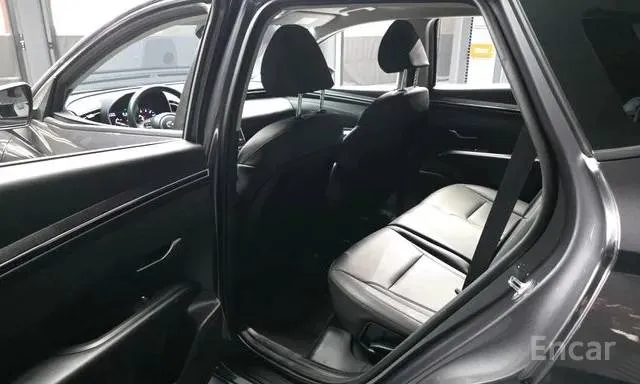 HYUNDAI TUCSON MODREN 2023