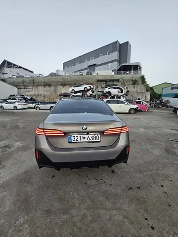 BMW 520I MSPORT 2025