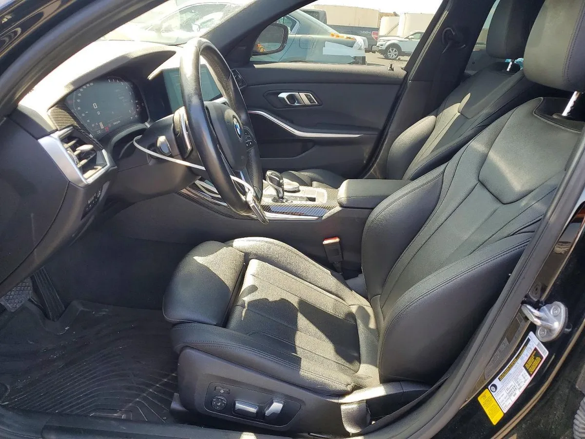 BMW 330I 2019