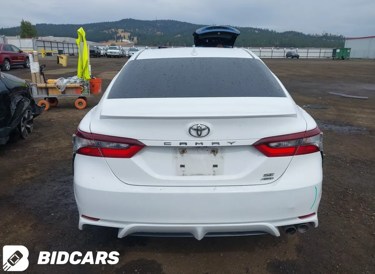 TOYOTA CAMRY SE AWD 2022