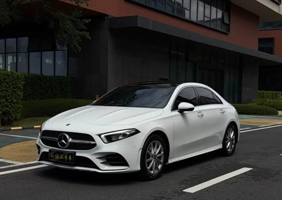 MERCEDES-BENZ A-CLASS 2022