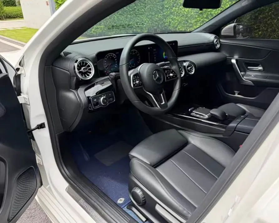 MERCEDES-BENZ A-CLASS 2022