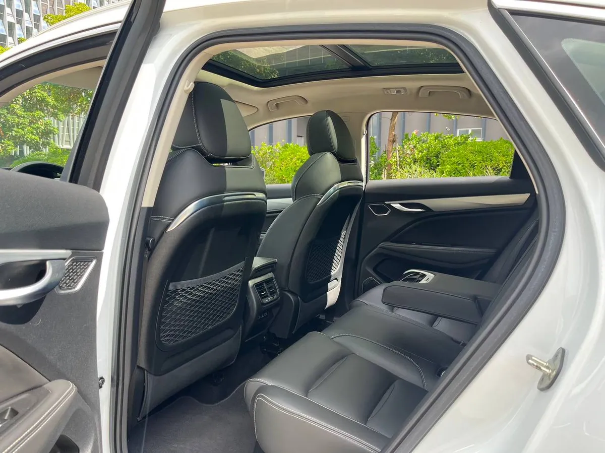 GEELY TUGELLA 2020