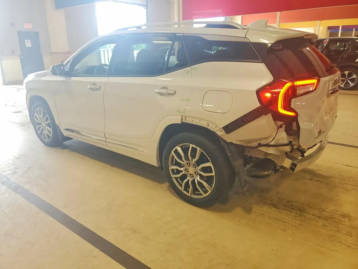 GMC TERRAIN DENALI 2023