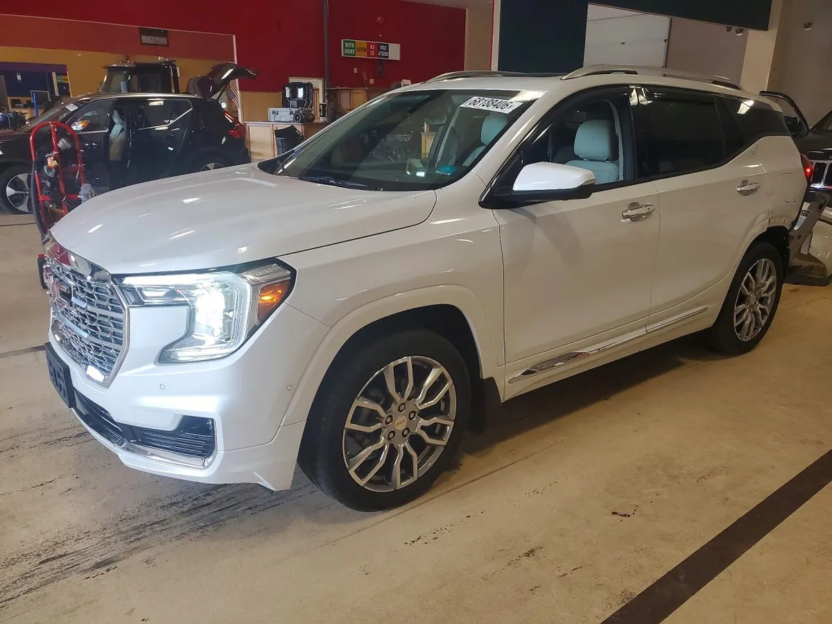 GMC TERRAIN DENALI 2023