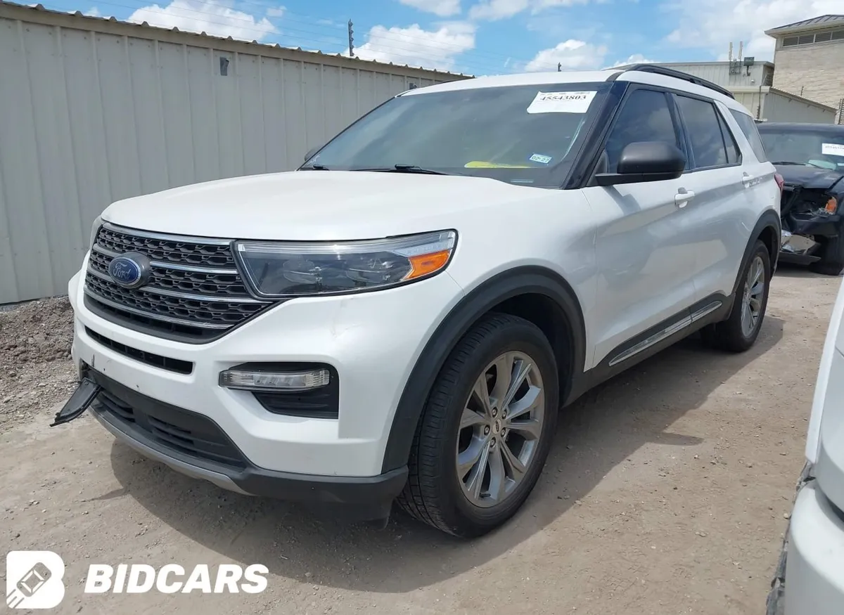 FORD EXPLORER XLT 2023