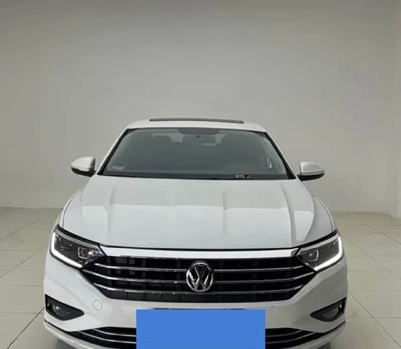 VOLKSWAGEN SAGITAR 2022