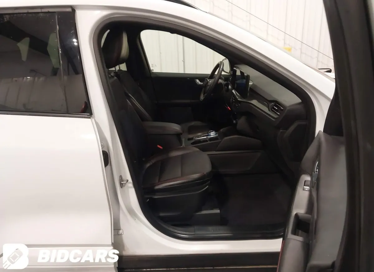 FORD ESCAPE ST-LINE 2023