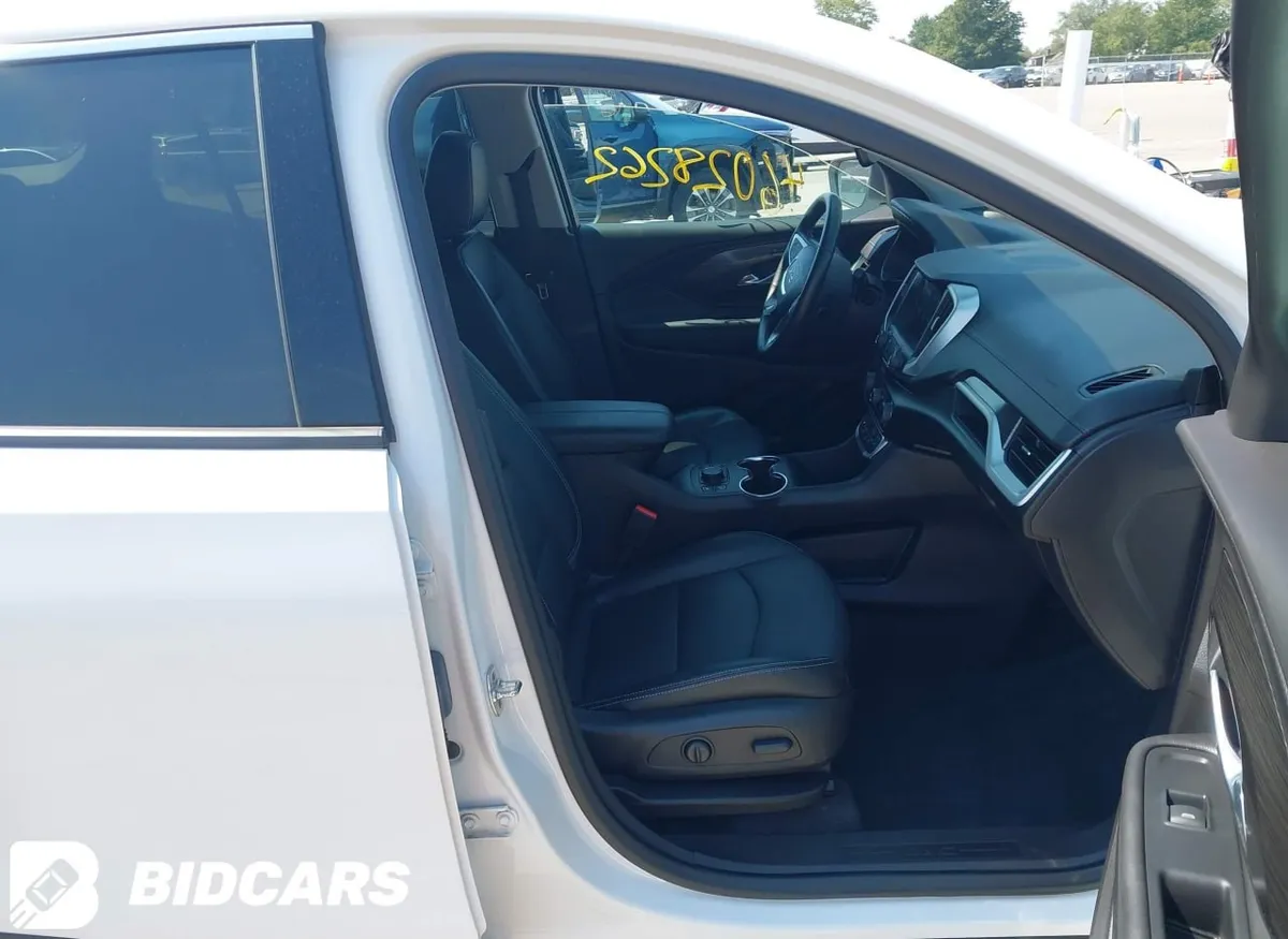 GMC TERRAIN AWD SLT 2024