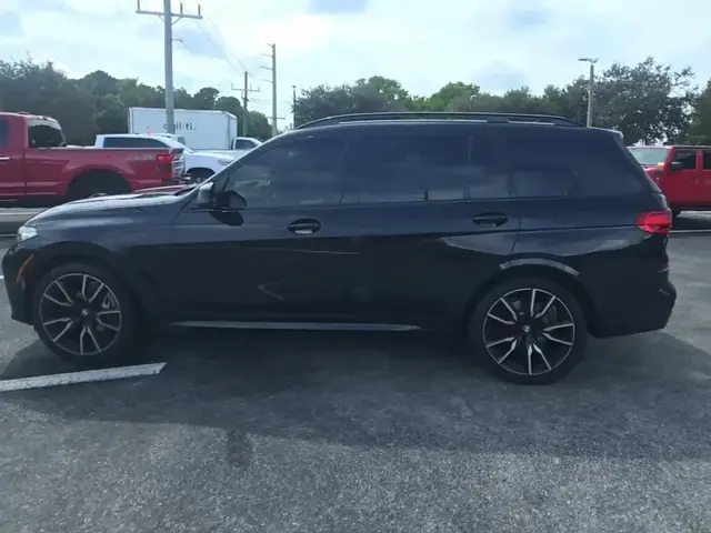 BMW X7 SPORTS ACTIVITY VEHICLE 2022