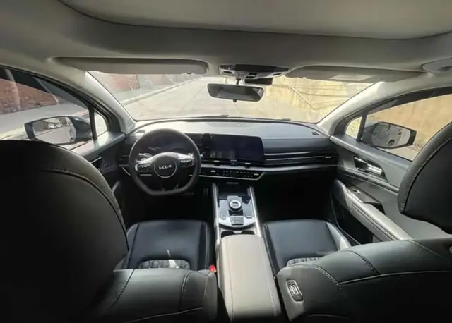 KIA SPORTAGE 2023