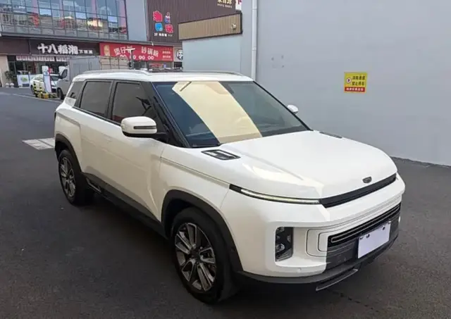 GEELY ICON 2022