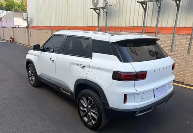GEELY ICON 2022