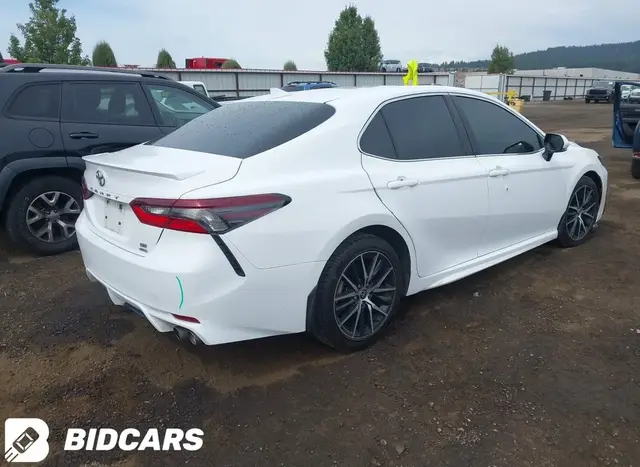 TOYOTA CAMRY SE AWD 2022