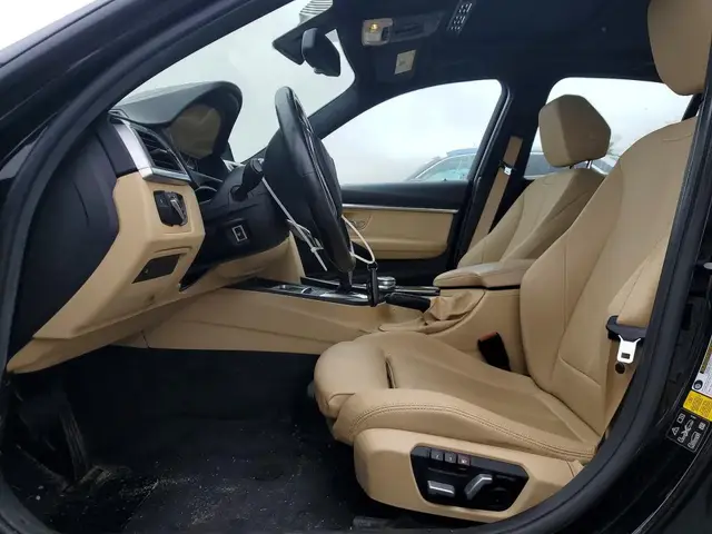 BMW 330 XI 2018