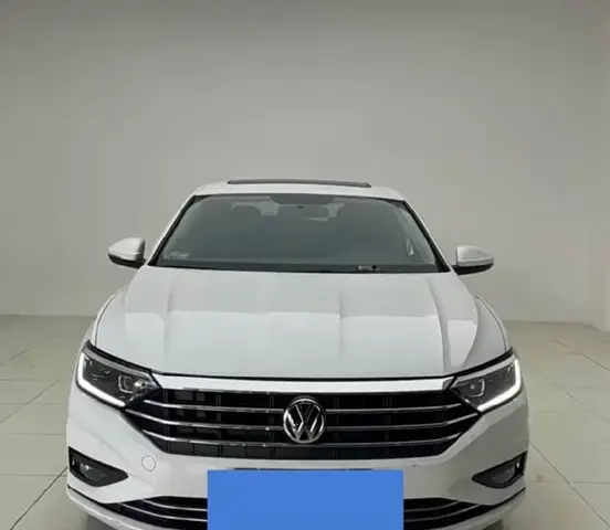 VOLKSWAGEN SAGITAR 2022