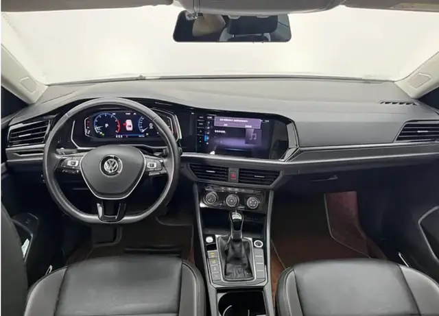 VOLKSWAGEN SAGITAR 2022