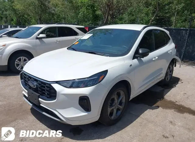 FORD ESCAPE ST LINE 2023