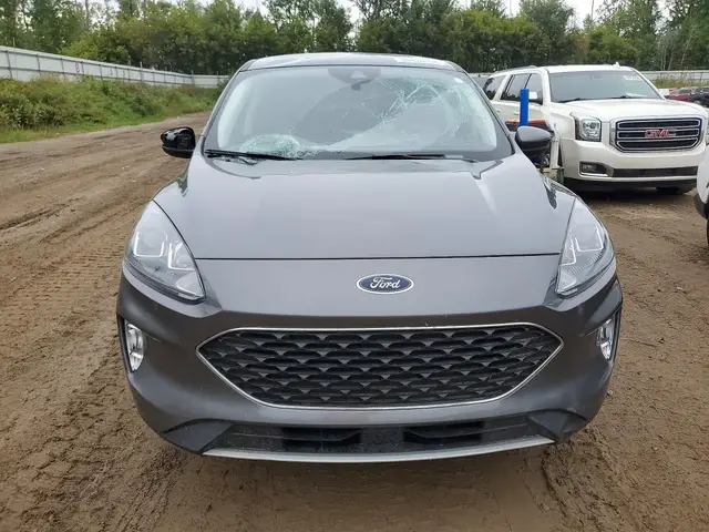 FORD ESCAPE SEL 2022