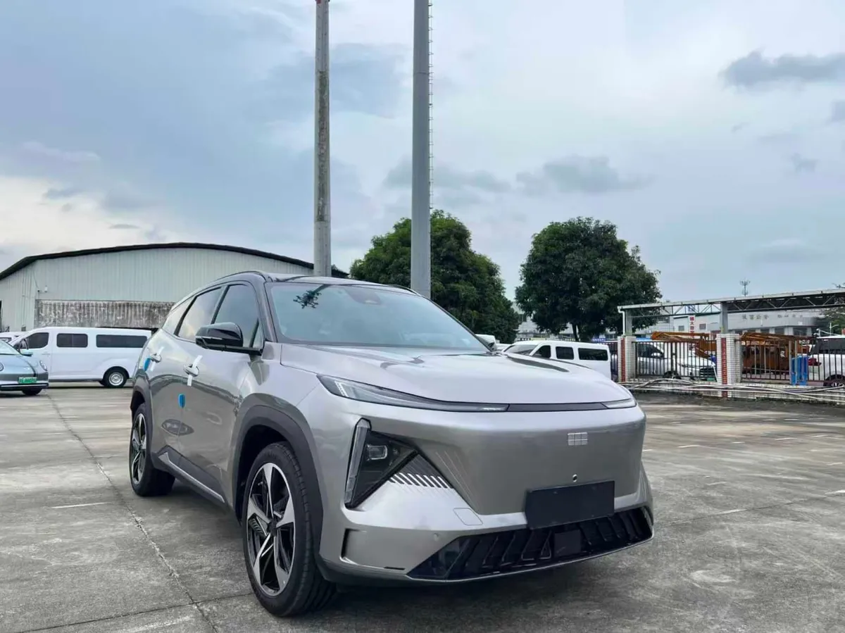 GEELY GALAXY L7 2023