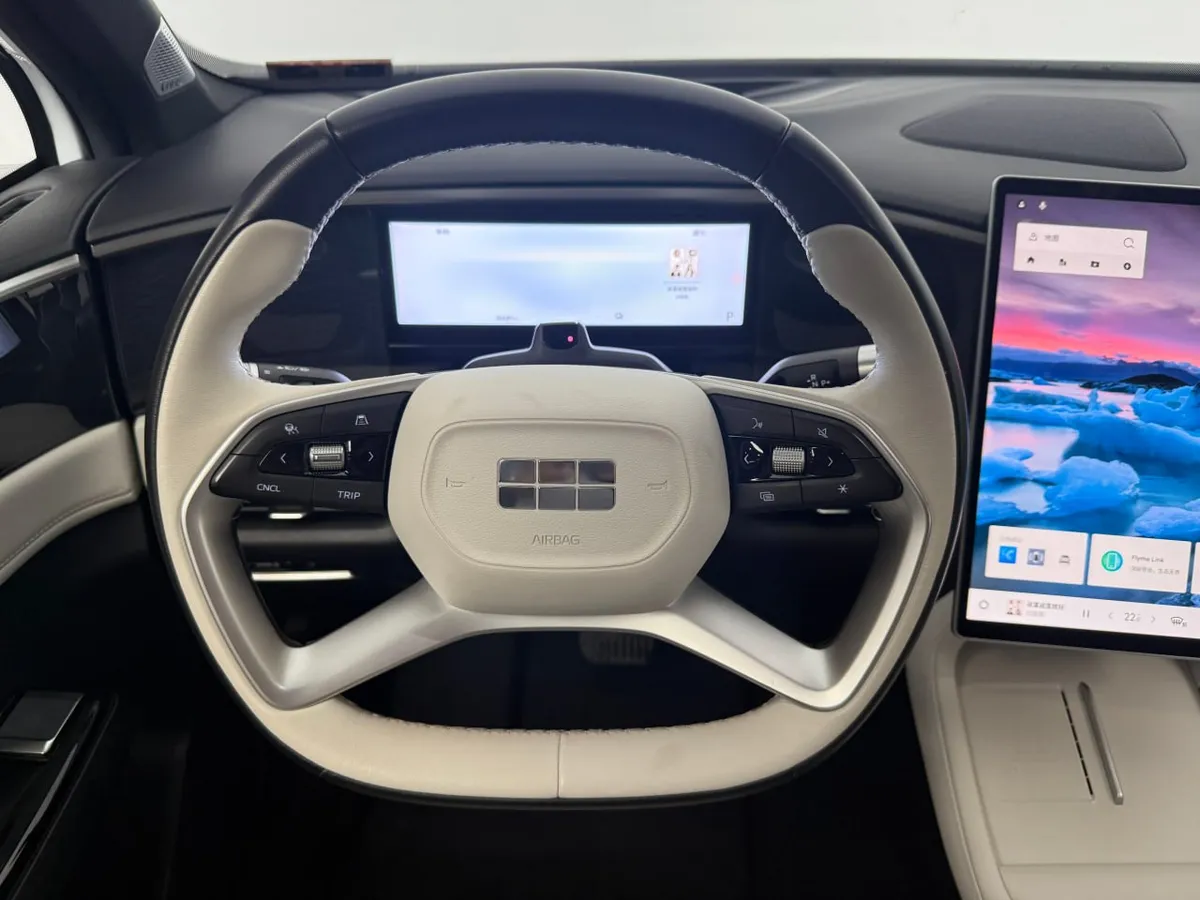 GEELY GALAXY L7 2023