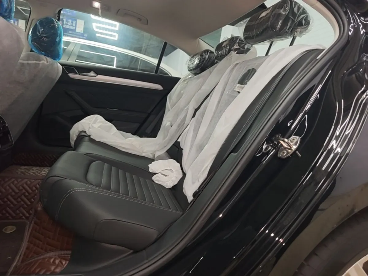 VOLKSWAGEN MAGOTAN LIMITED 2023