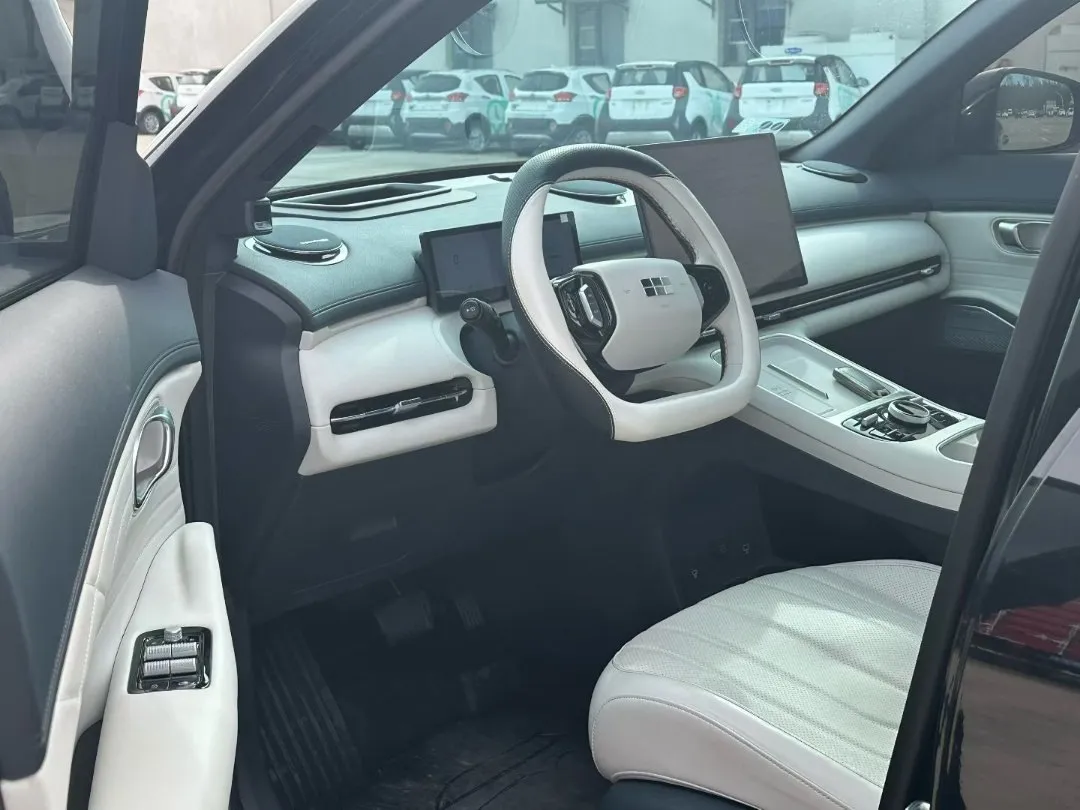 GEELY GALAXY STARSHIP EM-I GALAXY STARSHIP 7 EM-I 2026