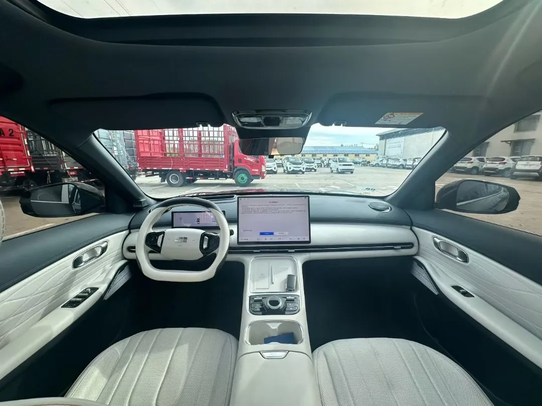 GEELY GALAXY STARSHIP EM-I GALAXY STARSHIP 7 EM-I 2026
