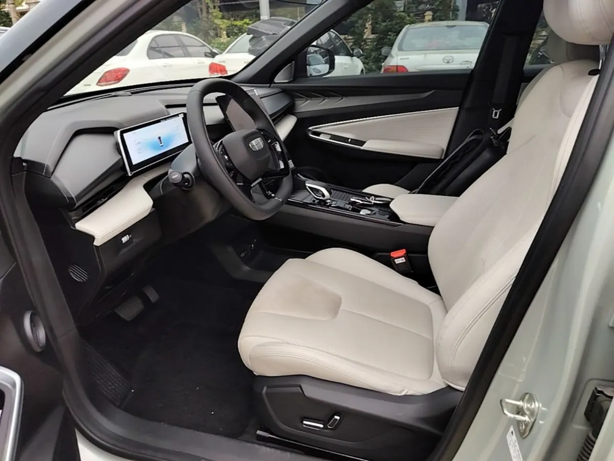 GEELY BOYUE 2023