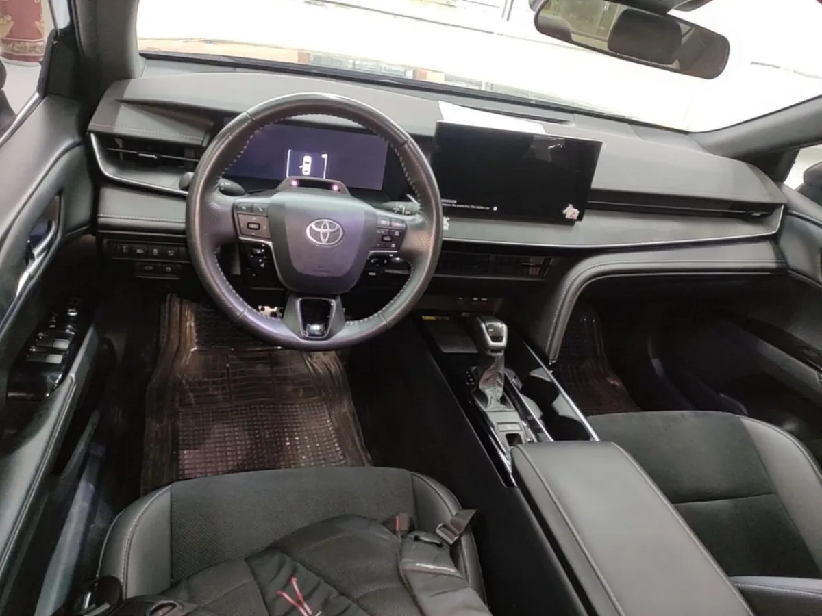TOYOTA CAMRY 2024