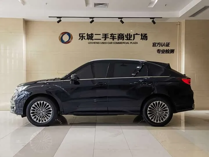 HONDA AVANCIER PREMIUM 2023
