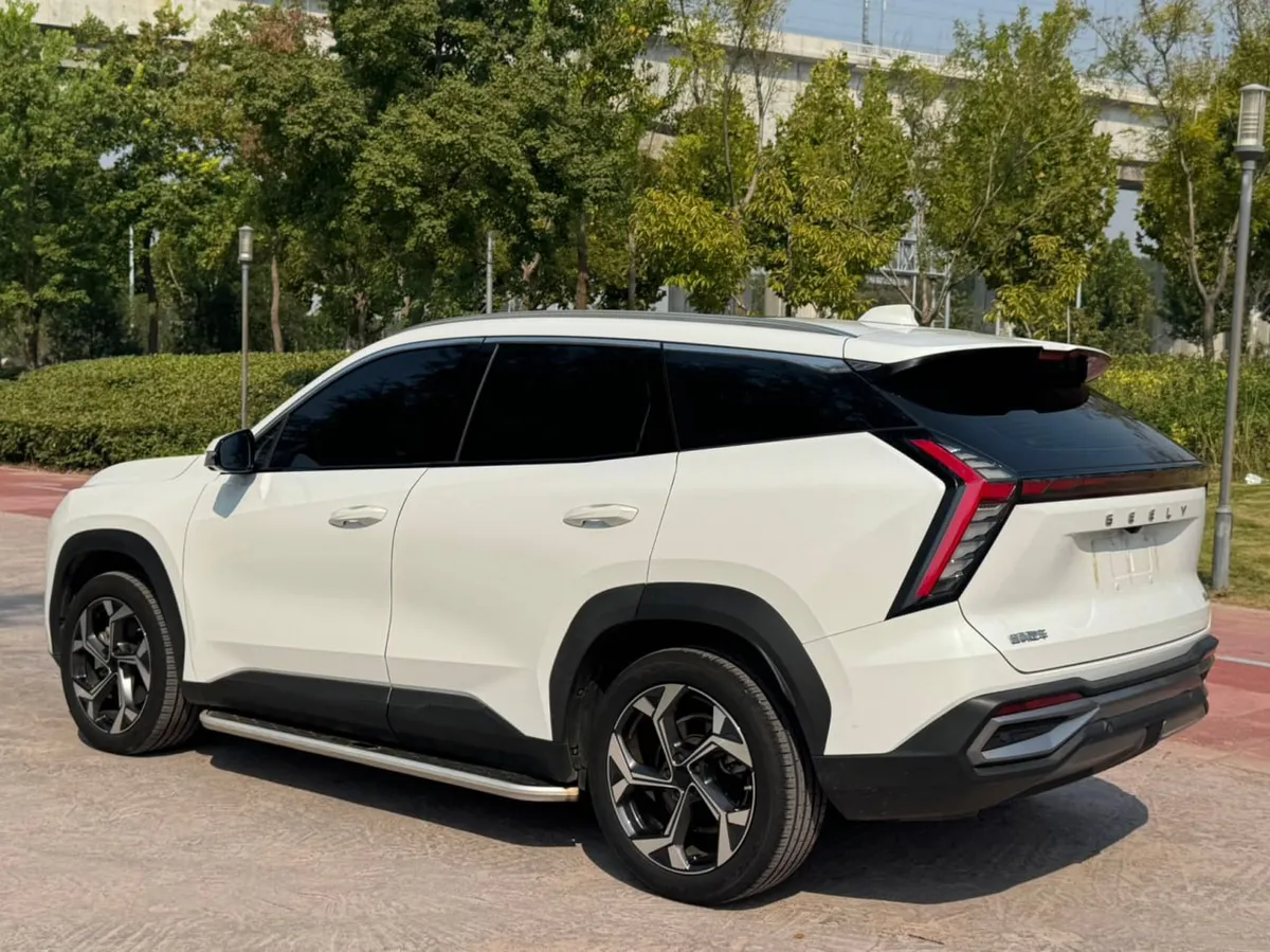 GEELY BOYUE L PREMIUM 2023