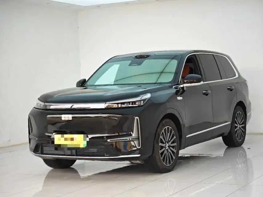 GEELY GALAXY M9 2025