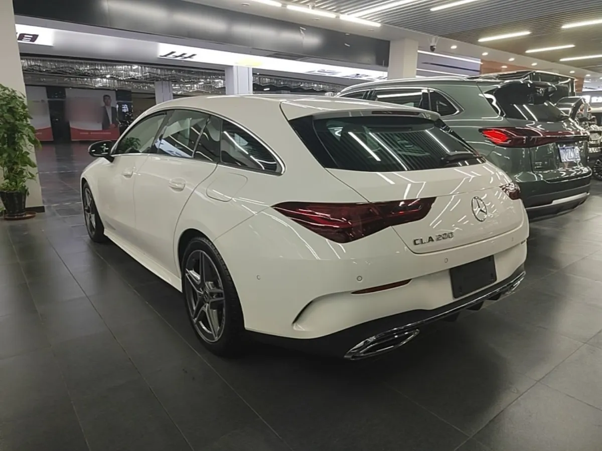 MERCEDES-BENZ CLA 2024