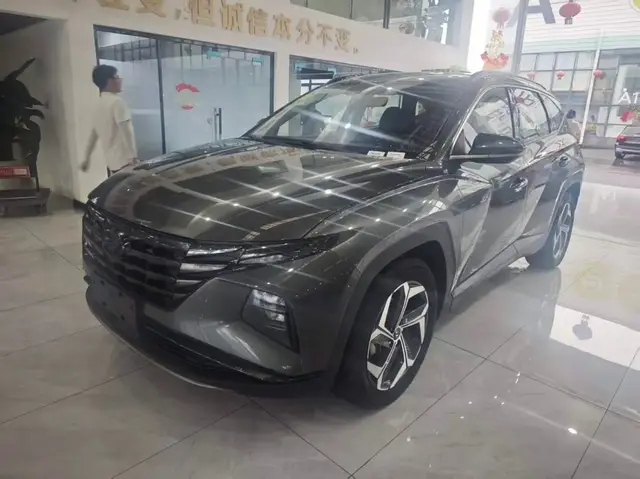 HYUNDAI TUCSON PREMIUM 2023